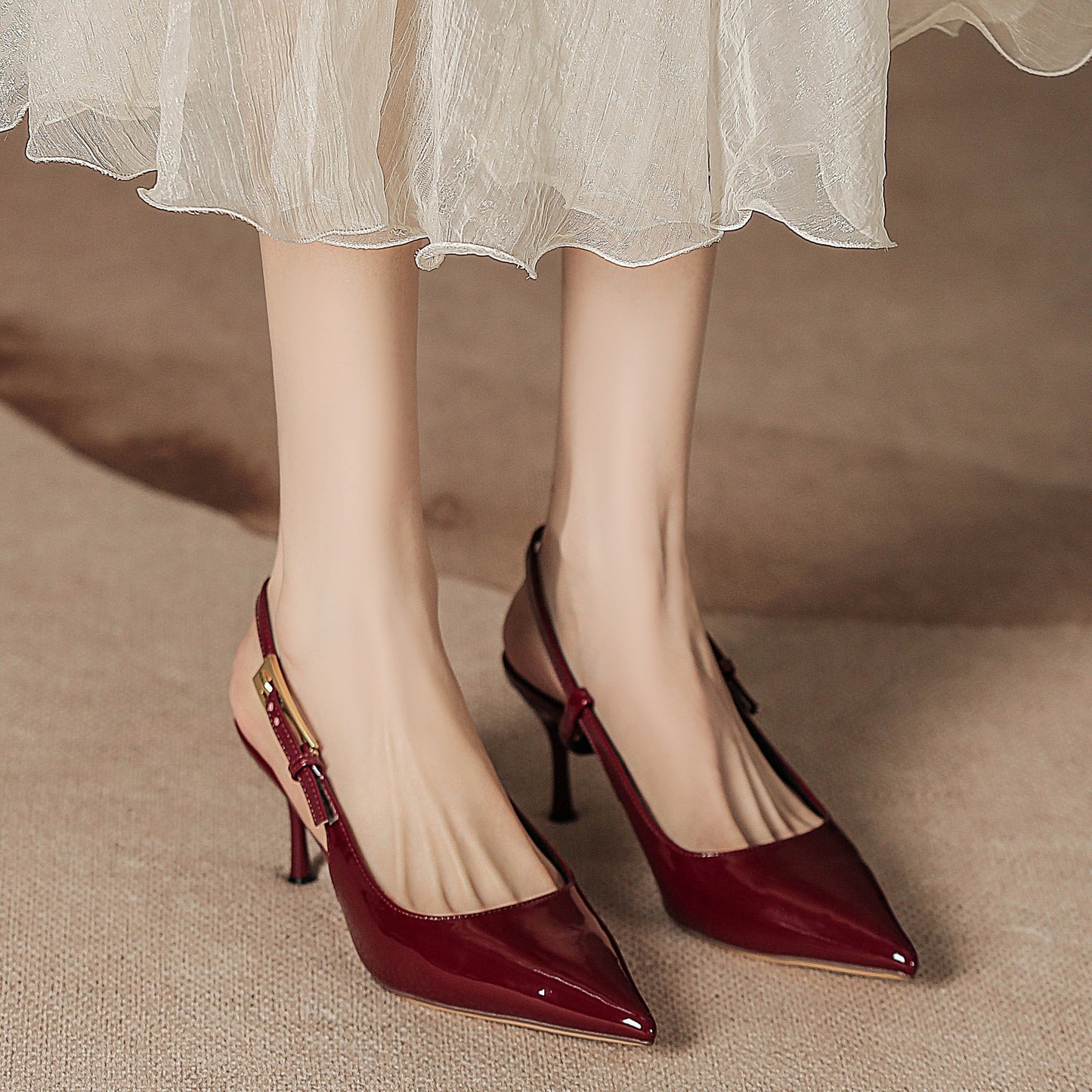 Slingback high heel pointed toe pumps