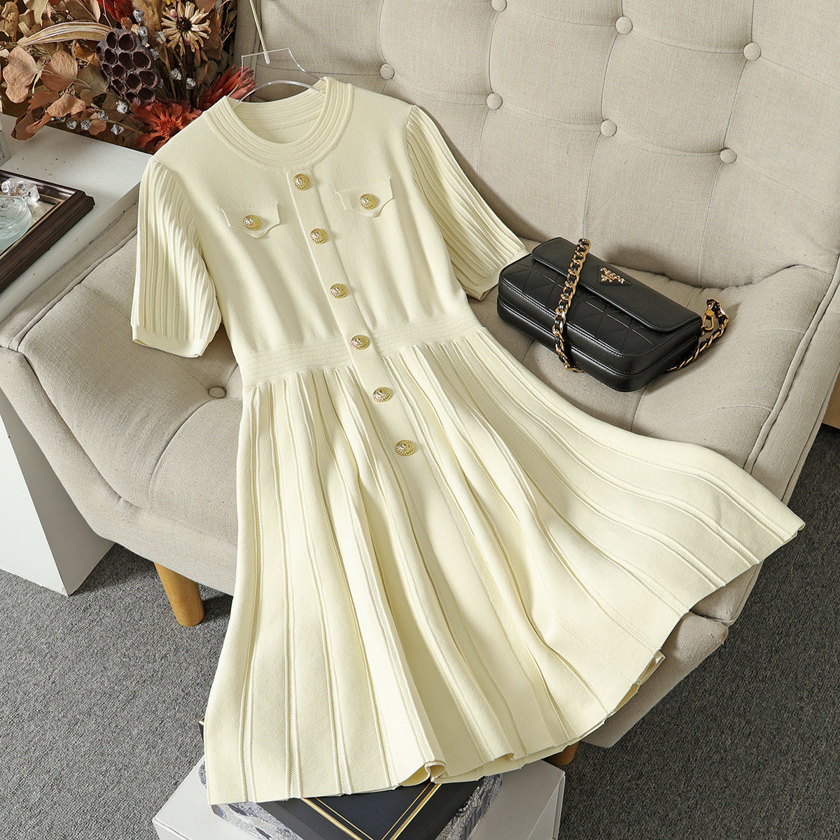 Decorative botton pocket knitted dress