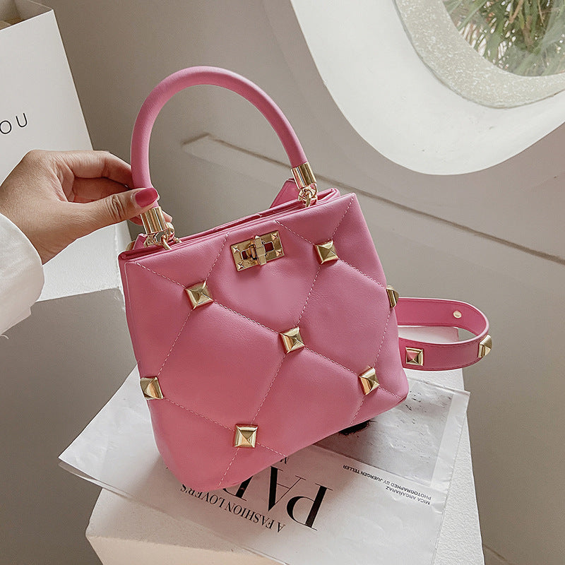 Rivet bucket bag,