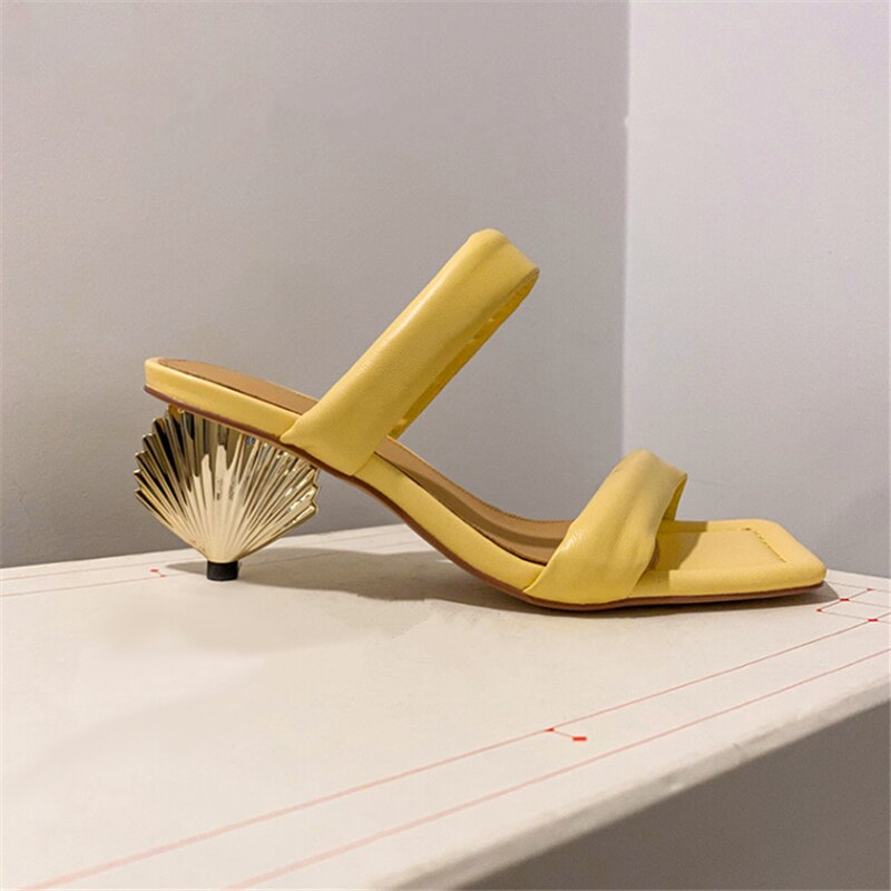 Metal Scalloped Heel sandals