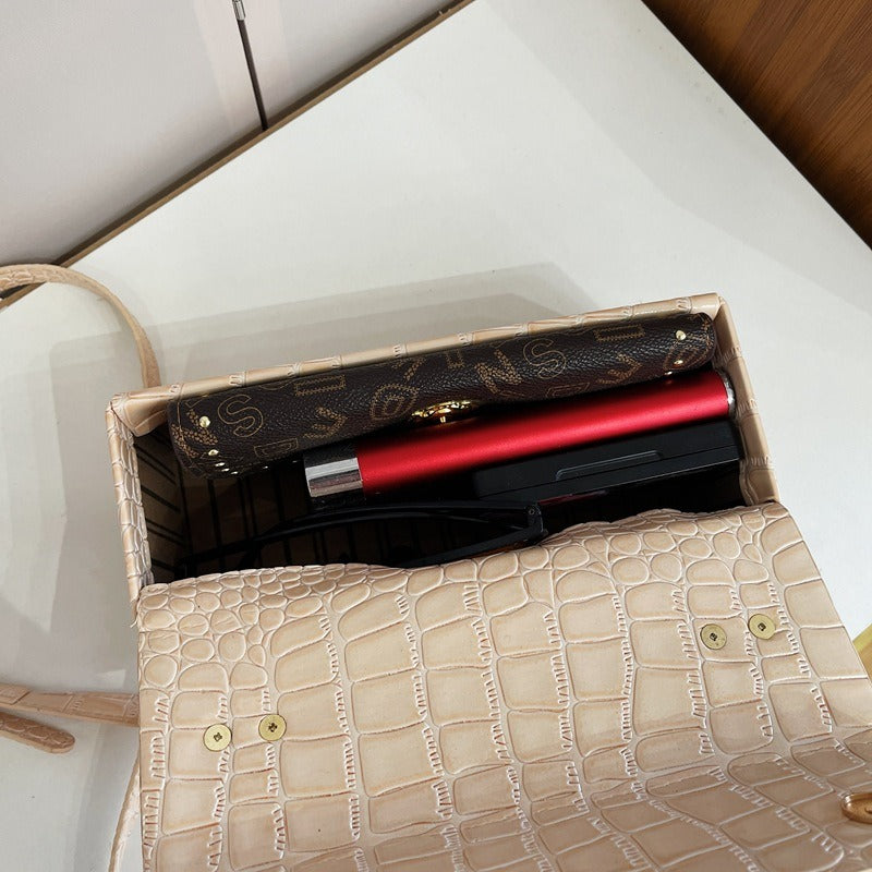 leather versatile shoulder bag
