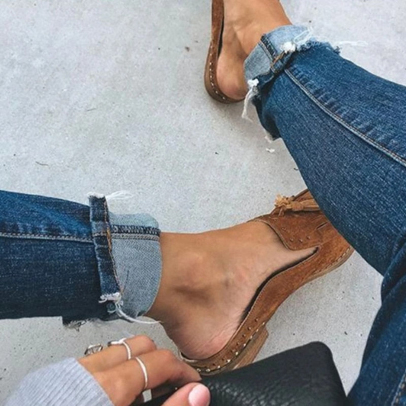 Pointy toe loafer