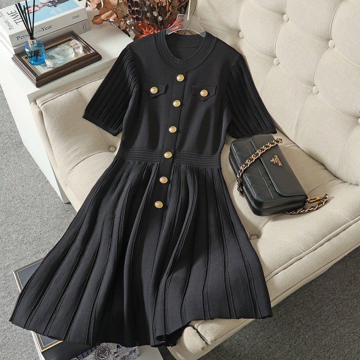 Decorative botton pocket knitted dress