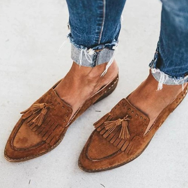 Pointy toe loafer