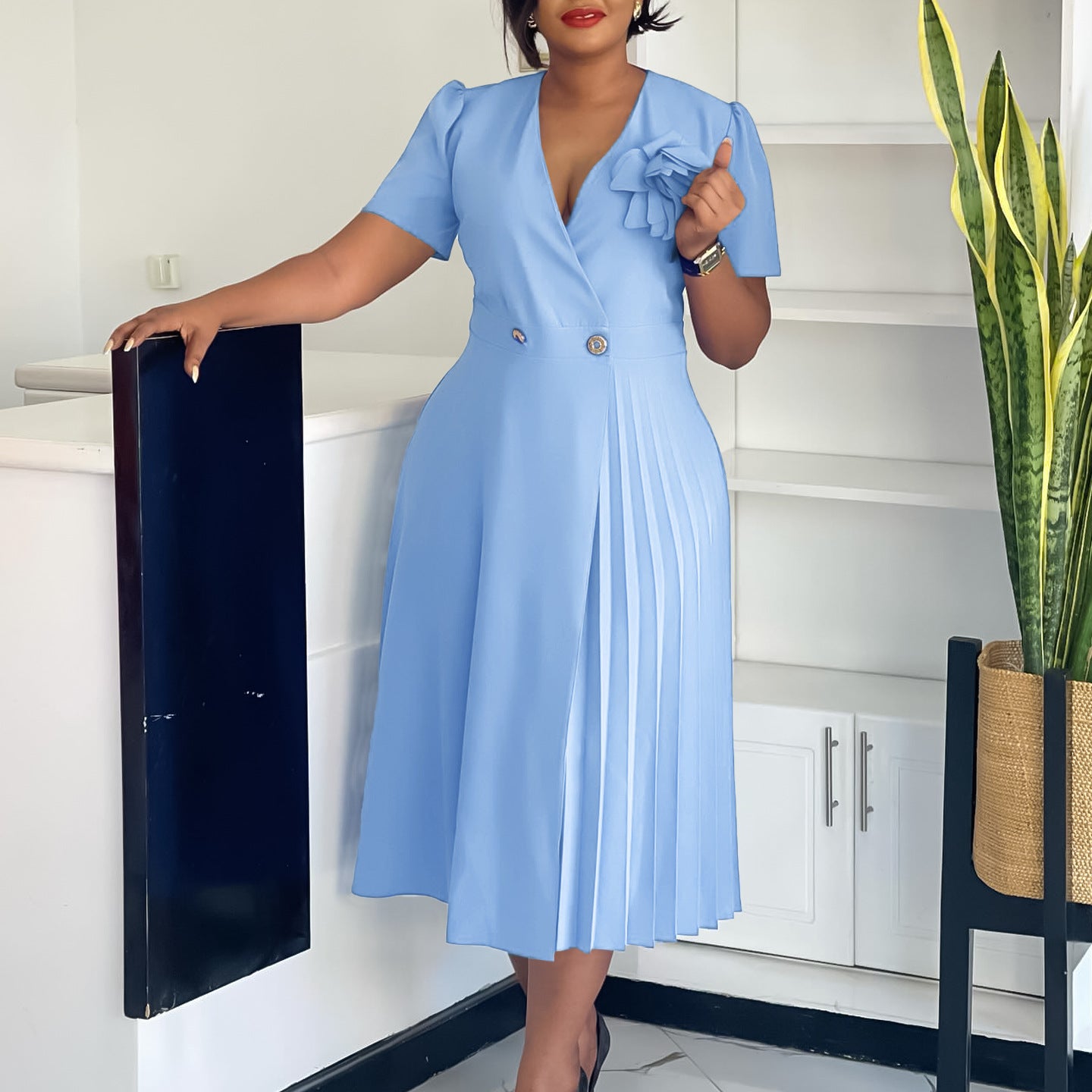 V-neck Elegant Pleated Dress