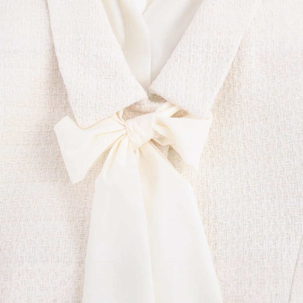 Tie neck jacket