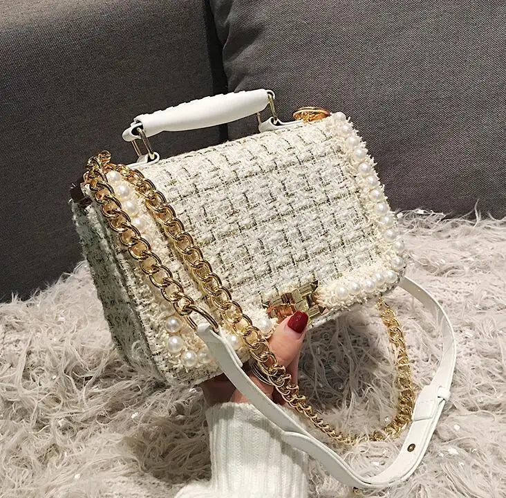 Woolen Pearl shoulder bag