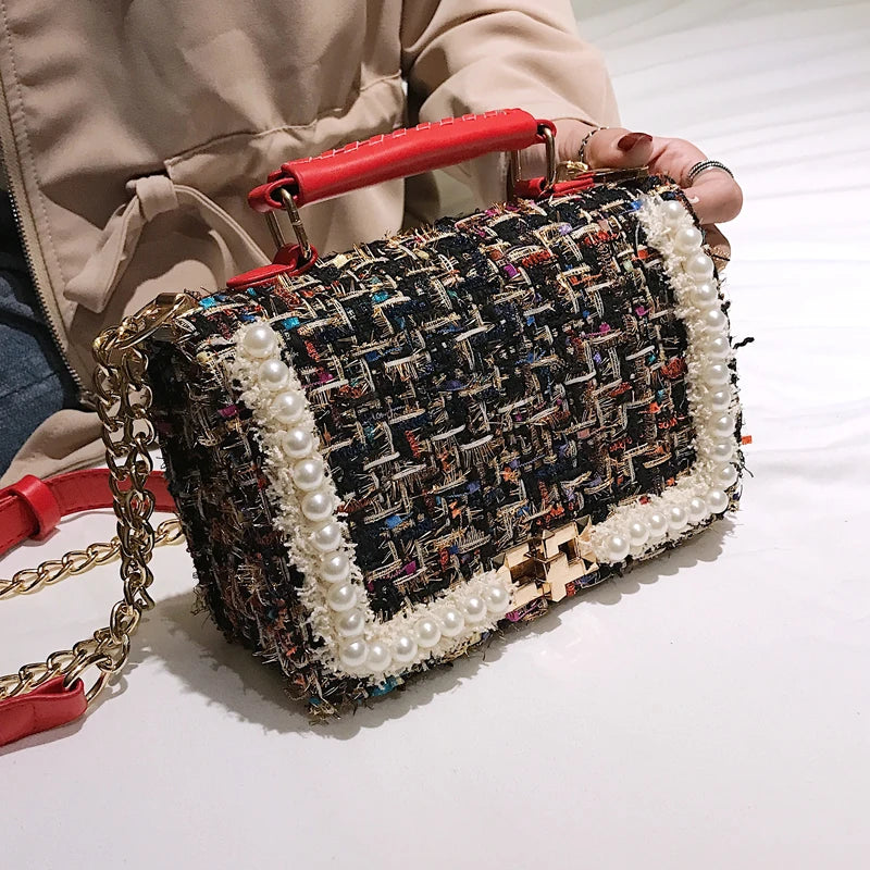 Woolen Pearl shoulder bag