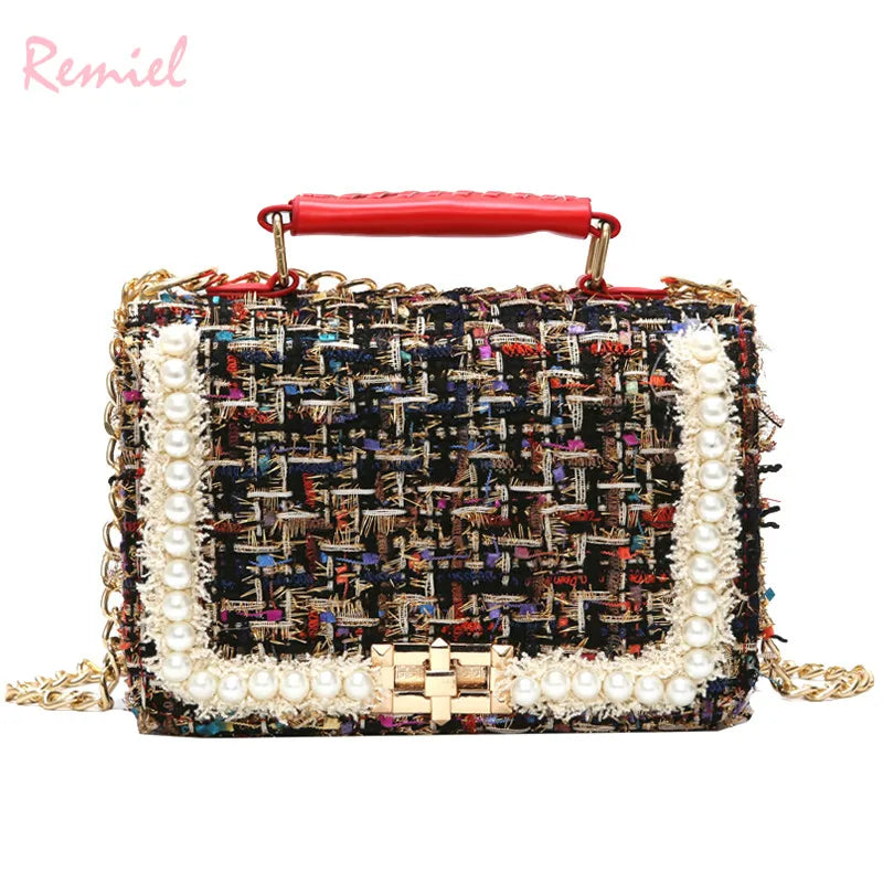 Woolen Pearl shoulder bag