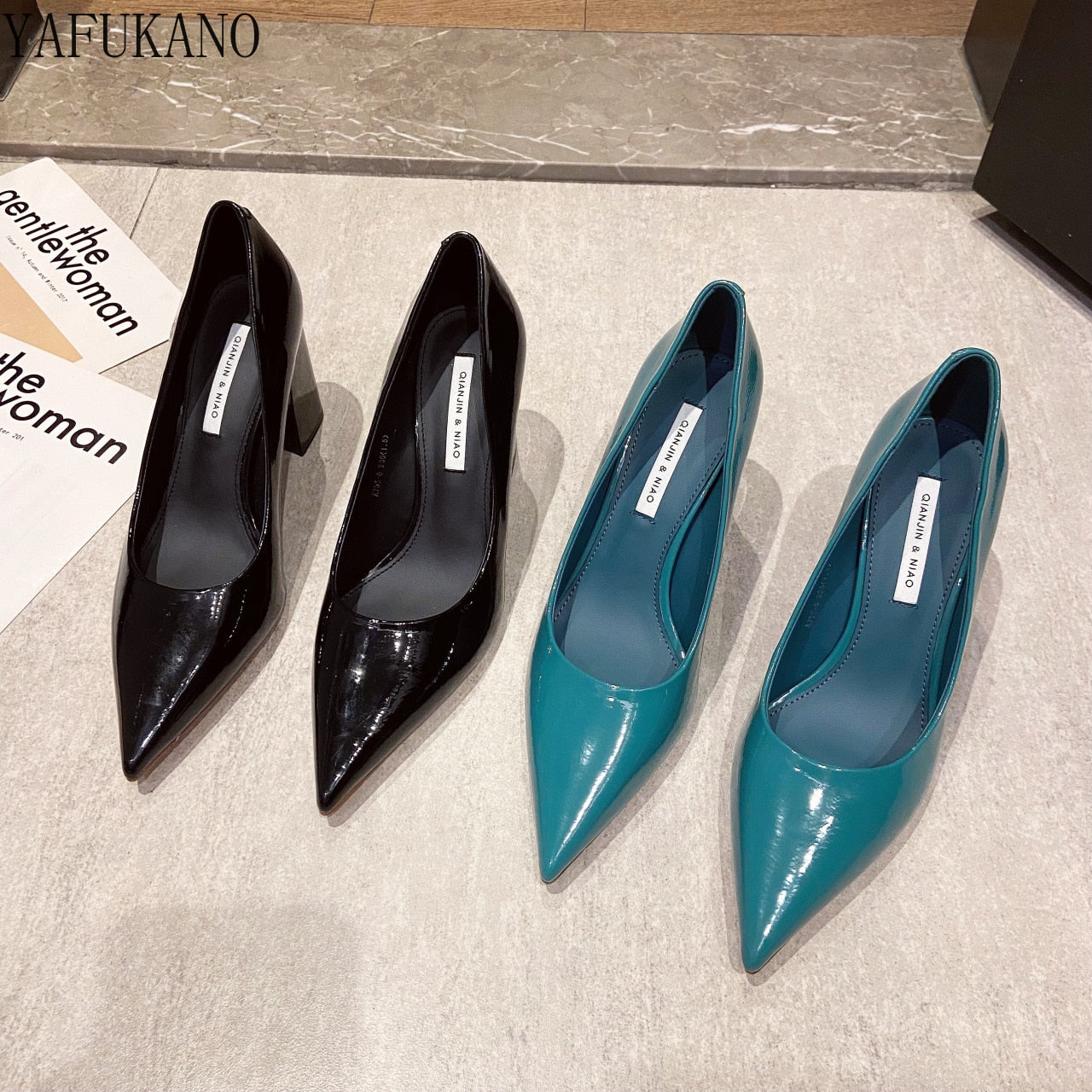 Pointed Toe Thick Heel Pumps